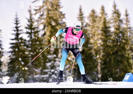 Le Chenit, Schweiz. 18 Jan, 2020. Matteo Correia von Frankreich konkurriert, während sich die Männer Qualifikation von Langlauf Ereignis am 3. Winter Youth Olympic Games, Vallee de Joux Langlaufzentrum, Schweiz, 18.01.2020. Credit: Wu Huiwo/Xinhua/Alamy leben Nachrichten Stockfoto