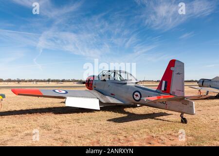 Ehemalige Royal Australian Air Force (RAAF) Commonwealth Aircraft Corporation (CAC) CA-25 Winjeel trainer Flugzeuge VH-HOY. Stockfoto