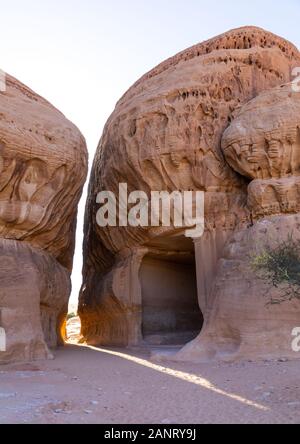 Siq von al-Diwan in Jebel Ithlib, Al Madinah Province, Alula, Saudi-Arabien Stockfoto