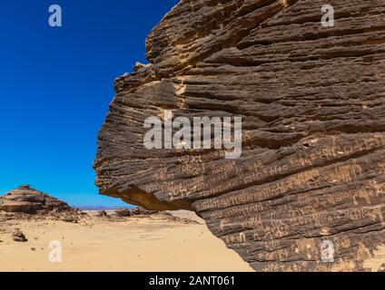 Hieroglyphen auf einen Felsen, der Provinz Najran, Thar, Saudi-Arabien Stockfoto