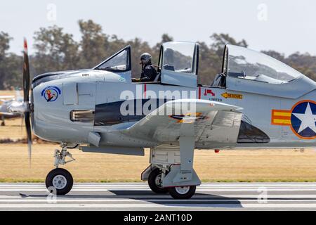 North American T-28 ein Trojaner Flugzeuge, die einst für die Pilotenausbildung durch Militär der Vereinigten Staaten verwendet. Stockfoto