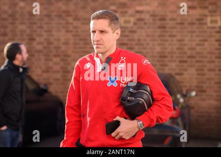 Nottingham, UK. 19. Januar 2020. Michael Dawson (20) von Nottingham Forest während der Sky Bet Championship Match zwischen Nottingham Forest und Luton Town an der Stadt Boden, Nottingham am Sonntag, den 19. Januar 2020. (Credit: Jon Hobley | MI Nachrichten) das Fotografieren dürfen nur für Zeitung und/oder Zeitschrift redaktionelle Zwecke verwendet werden, eine Lizenz für die gewerbliche Nutzung Kreditkarte erforderlich: MI Nachrichten & Sport/Alamy leben Nachrichten Stockfoto