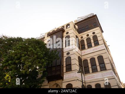 Altes Haus mit Holz- mashrabiya in al-Balad Viertel, Mekka Provinz, Jeddah, Saudi-Arabien Stockfoto