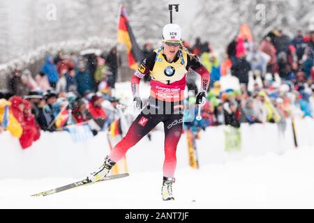 Ruhpolding, Deutschland. 19 Jan, 2020. Biathlon: Wm, Ausübung 10 km, Frauen in die Chiemgau Arena. Tiril Eckhoff aus Norwegen in Aktion. Credit: Matthias Balk/dpa/Alamy leben Nachrichten Stockfoto