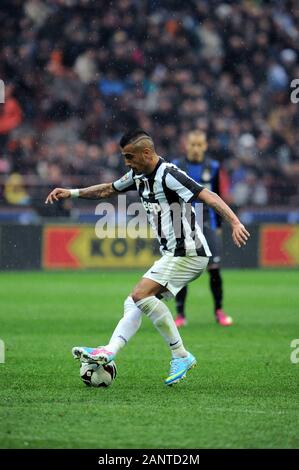 Mailand, Italien, 30. März 2013, 'G.' Meazza San Siro Stadion, schweren Fußball-Meisterschaft ein 2012/2013, FC Inter-FC Juventus: Arturo Vidal in Aktion während des Spiels Stockfoto