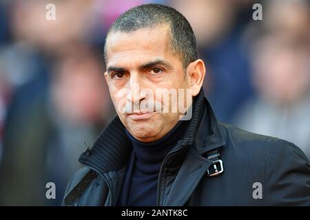Nottingham, UK. 19. Januar 2020. Nottingham Forest Manager, Sabri Lamouchi während der Sky Bet Championship Match zwischen Nottingham Forest und Luton Town an der Stadt Boden, Nottingham am Sonntag, den 19. Januar 2020. (Credit: Jon Hobley | MI Nachrichten) das Fotografieren dürfen nur für Zeitung und/oder Zeitschrift redaktionelle Zwecke verwendet werden, eine Lizenz für die gewerbliche Nutzung Kreditkarte erforderlich: MI Nachrichten & Sport/Alamy leben Nachrichten Stockfoto