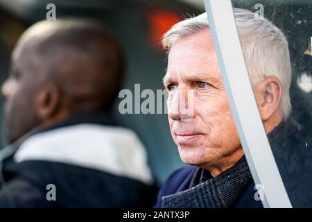 Den Haag - ADO-RKC, Fußball, Saison 2019/2020, Eredivisie, Autos Jeans Stadium, 08-07-2020, ADO-Trainer Trainer Alan Pardew Credit: Pro Schüsse/Alamy leben Nachrichten Stockfoto