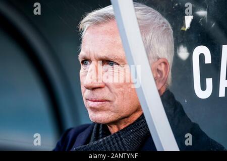 Den Haag - ADO-RKC, Fußball, Saison 2019/2020, Eredivisie, Autos Jeans Stadium, 08-07-2020, ADO-Trainer Trainer Alan Pardew Credit: Pro Schüsse/Alamy leben Nachrichten Stockfoto