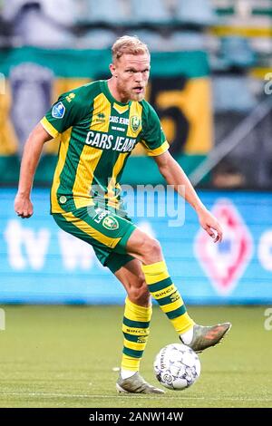 Den Haag - ADO-RKC, Fußball, Saison 2019/2020, Eredivisie, Autos Jeans Stadium, 08-07-2020, ADO-player Mick Van Buren Credit: Pro Schüsse/Alamy leben Nachrichten Stockfoto