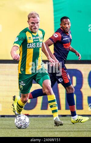 Den Haag - ADO-RKC, Fußball, Saison 2019/2020, Eredivisie, Autos Jeans Stadium, 08-07-2020, ADO-player Mick Van Buren Credit: Pro Schüsse/Alamy leben Nachrichten Stockfoto