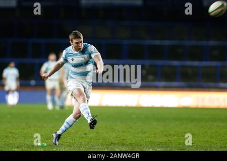 Leeds, Großbritannien. Jan, 2019 19. LEEDS, England - 19. JANUAR Brett Connon tritt eine Konvertierung für Newcastle Falcons während der Greene King IPA Championship Match zwischen Yorkshire Carnegie und Newcastle Falcons bei Headingley Leeds Carnegie Stadion, am Sonntag, den 19. Januar 2020. (Quelle: Chris Lishman | MI Nachrichten) das Fotografieren dürfen nur für Zeitung und/oder Zeitschrift redaktionelle Zwecke verwendet werden, eine Lizenz für die gewerbliche Nutzung Kreditkarte erforderlich: MI Nachrichten & Sport/Alamy leben Nachrichten Stockfoto