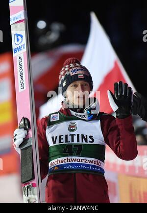 Titisee Neustadt, Deutschland. 19 Jan, 2020. Ski Nordisch/Skispringen: Weltcup Skispringen, großer Hügel, Männer: Dawid Kubacki aus Polen Beifall für den Sieg. Quelle: Patrick Seeger/dpa/Alamy leben Nachrichten Stockfoto