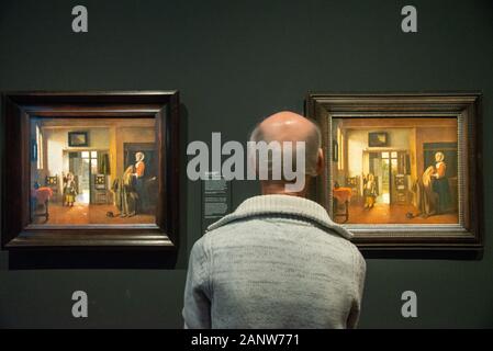 Besucher bei Ausstellung des Malers Pieter de Hooch in Delft Stockfoto