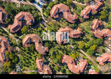 Luftaufnahme von Wohn- moderne Unterteilung Luxus Haus. Stockfoto