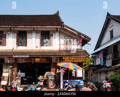 Vom 1934 altes Gebäude, Sisavangvong Straße, Luang Prabang, Laos, Südostasien Stockfoto