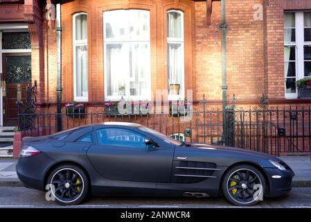 Mercedes McLaren 722 in London geparkt Stockfoto