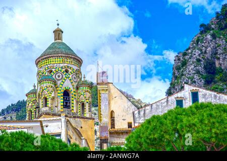 Amalfi Domturm, in Italien - mittelalterliche Römisch-Katholische Kathedrale an der Piazza del Duomo Stockfoto