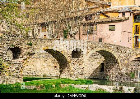 Vic, die Hauptstadt von Osona, in der Provinz Barcelona, Katalonien, Spanien - Pont de Queralt Bridge Stockfoto