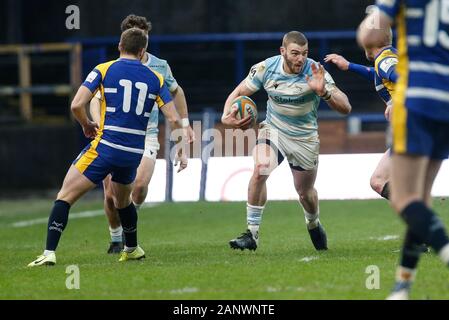 Leeds, Großbritannien. 15 Jan, 2019. LEEDS, England - 19. JANUAR Johnny Williams von Newcastle Falcons Angriffe während der Greene King IPA Championship Match zwischen Yorkshire Carnegie und Newcastle Falcons bei Headingley Leeds Carnegie Stadion, am Sonntag, den 19. Januar 2020. (Quelle: Chris Lishman | MI Nachrichten) das Fotografieren dürfen nur für Zeitung und/oder Zeitschrift redaktionelle Zwecke verwendet werden, eine Lizenz für die gewerbliche Nutzung Kreditkarte erforderlich: MI Nachrichten & Sport/Alamy leben Nachrichten Stockfoto