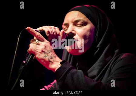 Torino, Italien. 19 Jan, 2020. Die irische Sängerin Sinead O'Connor führt in Hiroshima mon Amour in Turin, Italien, am 19. Januar 2020 (Foto von Alessandro Bosio/Pacific Press) Quelle: Pacific Press Agency/Alamy leben Nachrichten Stockfoto