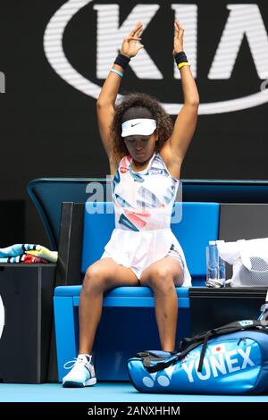 Melbourne, Australien. 20. Jan 2020. Melbourne, Australien. 20 Jan, 2020. Naomi Osaka Japan Aufwärmen beim ATP-Australian Open 2020 in Melbourne Park, Melbourne, Australien am 20. Januar 2020. Foto von Peter Dovgan. Credit: UK Sport Pics Ltd/Alamy leben Nachrichten Stockfoto