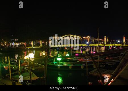 Hoi An - Vietnam - im August 2019 - Blick auf die Altstadt bei Nacht Stockfoto