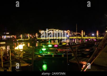 Hoi An - Vietnam - im August 2019 - Blick auf die Altstadt bei Nacht Stockfoto