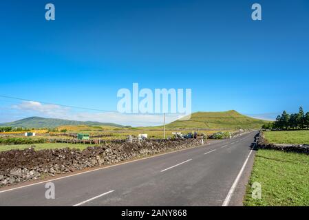 Blick auf die Berge und den Vulkan in der Mitte der Insel Terceira. Azoren Portugal Stockfoto