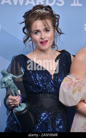 Los Angeles, USA. 19 Jan, 2020. Helena Bonham Carter im Presseraum des 26. jährlichen Screen Actors Guild Award im Shrine Auditorium in Los Angeles am 19. Januar 2020 in Los Angeles, CA Credit: Tsuni/USA/Alamy leben Nachrichten Stockfoto