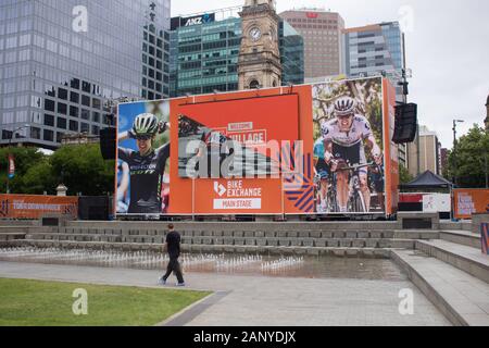 Adelaide Australien. 20. Januar 2020. Die Stadt Adelaide Tour Dorf, das für Radsportfans und Mitglieder der Öffentlichkeit im Victoria Square als Teil eines Cycling Festival in Verbindung mit der Tour Down Under Radrennen wird geöffnet. Credit: Amer Ghazzal/Alamy Credit: Amer ghazzal/Alamy leben Nachrichten Stockfoto