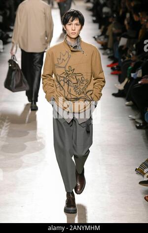 HERMES FW20 Landebahn während der Pariser Modewoche Männer" Januar 2020 - Paris, Frankreich 18/01/2020 | Verwendung weltweit Stockfoto