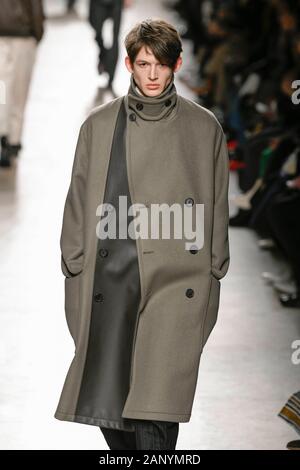 HERMES FW20 Landebahn während der Pariser Modewoche Männer" Januar 2020 - Paris, Frankreich 18/01/2020 | Verwendung weltweit Stockfoto