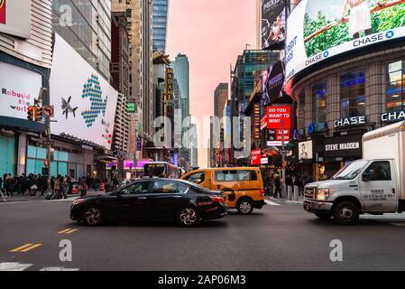 NEW YORK CITY - 19. NOVEMBER: geschäftigen Straßen von New York City, NY, USA. Stockfoto