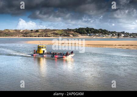 Die Padstow zu Rock Fähre Dampf über den Fluss Kamel in North Cornwall. Stockfoto