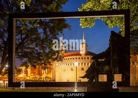 Dawn bei Jan Matejko Statue in Krakau. Stockfoto