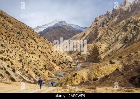 Trekking auf dem unteren Dolpo-Trek in Nepal Stockfoto