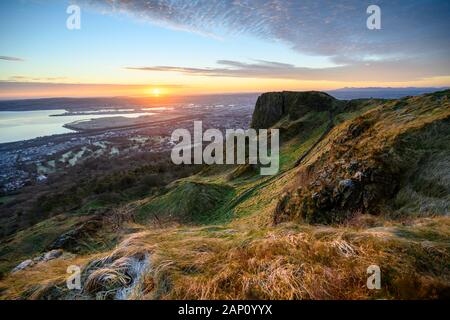 Cavehill mit Blick auf Belfast. Stockfoto