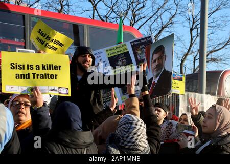 London/UK - Januar 20, 2020: Gegner des Ägyptischen Präsidenten Abdel Fattah El-Sisi Protest außerhalb des Vereinigten Königreichs Africa Investment Summit in Greenwich, London Stockfoto