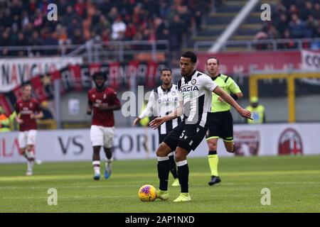 Mailand, Italien. 19. Januar 2020. Italienische Serie A AC Mailand vs Udinese Calcio. William Ekong von Udinese Calcio. Stockfoto