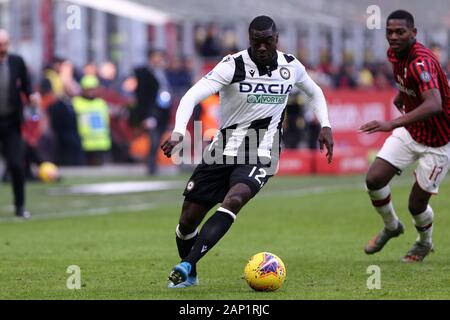 Mailand, Italien. 19. Januar 2020. Italienische Serie A AC Mailand vs Udinese Calcio. Ken Sema von Udinese Calcio. Stockfoto