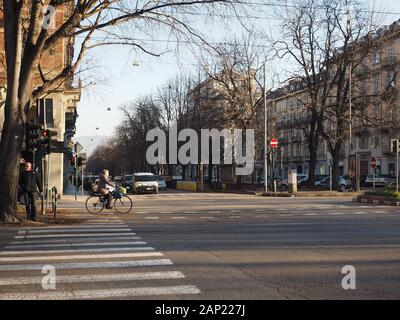 TURIN, Italien - ca. Dezember 2019: Corso Matteotti Avenue Stockfoto