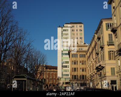 TURIN, Italien - ca. Dezember 2019: Piazza Solferino Square Stockfoto