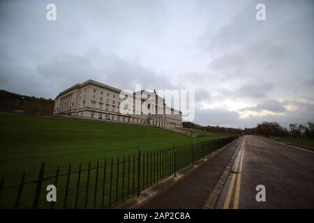 Die Gebäude des Parlaments in Stormont sind dargestellt in Belfast am 14. Januar 2020. Parlament Gebäude, oft als Stormont wegen seiner Lage in der Gegend von Belfast Stormont Estate, ist der Sitz der Nordirischen Versammlung, die Dezentralisierung der Gesetzgebung für die Region. Die Exekutive oder Regierung ist in Stormont Castle. Foto/Paul McErlane (www.paulmcerlane.net) Stockfoto