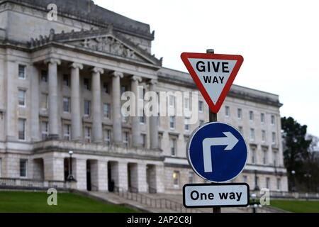 Die Gebäude des Parlaments in Stormont sind dargestellt in Belfast am 14. Januar 2020. Parlament Gebäude, oft als Stormont wegen seiner Lage in der Gegend von Belfast Stormont Estate, ist der Sitz der Nordirischen Versammlung, die Dezentralisierung der Gesetzgebung für die Region. Die Exekutive oder Regierung ist in Stormont Castle. Foto/Paul McErlane (www.paulmcerlane.net) Stockfoto