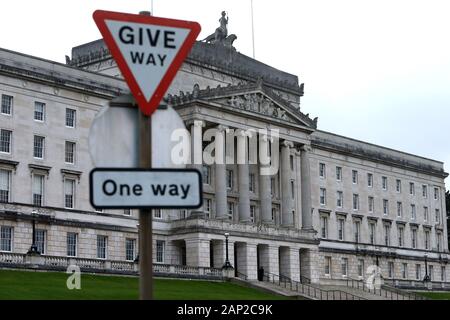 Die Gebäude des Parlaments in Stormont sind dargestellt in Belfast am 14. Januar 2020. Parlament Gebäude, oft als Stormont wegen seiner Lage in der Gegend von Belfast Stormont Estate, ist der Sitz der Nordirischen Versammlung, die Dezentralisierung der Gesetzgebung für die Region. Die Exekutive oder Regierung ist in Stormont Castle. Foto/Paul McErlane (www.paulmcerlane.net) Stockfoto