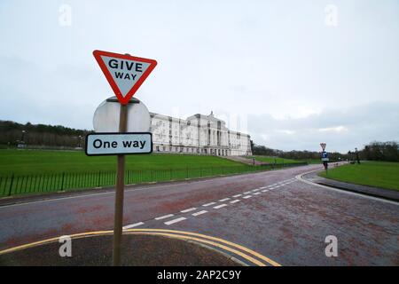 Die Gebäude des Parlaments in Stormont sind dargestellt in Belfast am 14. Januar 2020. Parlament Gebäude, oft als Stormont wegen seiner Lage in der Gegend von Belfast Stormont Estate, ist der Sitz der Nordirischen Versammlung, die Dezentralisierung der Gesetzgebung für die Region. Die Exekutive oder Regierung ist in Stormont Castle. Foto/Paul McErlane (www.paulmcerlane.net) Stockfoto