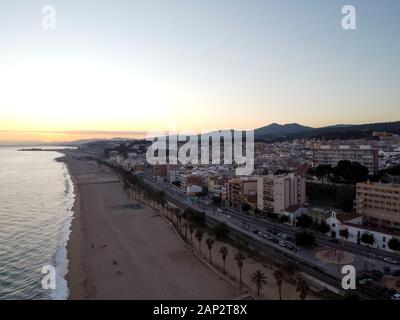 Luftaufnahme von Canet de Mar, El Maresme Küste, Katalonien, Spanien Stockfoto