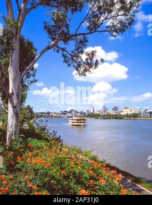 "Kookaburra Queen' Paddelboot wheeler Kreuzfahrt auf dem Fluss Brisbane, Brisbane, Queensland, Australien Stockfoto