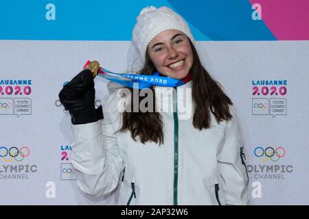 Lausanne, Schweiz. 20 Jan, 2020. Josie Baff von Australien mit ihrer Goldmedaille von Snowboard Cross der Damen im Jahr 2020 Winter Youth Olympic Games in Lausanne in der Schweiz. Quelle: Christopher Abgabe/ZUMA Draht/Alamy leben Nachrichten Stockfoto