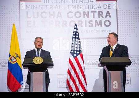 Der kolumbianische Präsident Ivan Duque, Links, und US-Staatssekretär Mike Pompeo Öffnen einer regionalen Anti-terror-Konferenz in der Polizeiakademie in Bogot Stockfoto